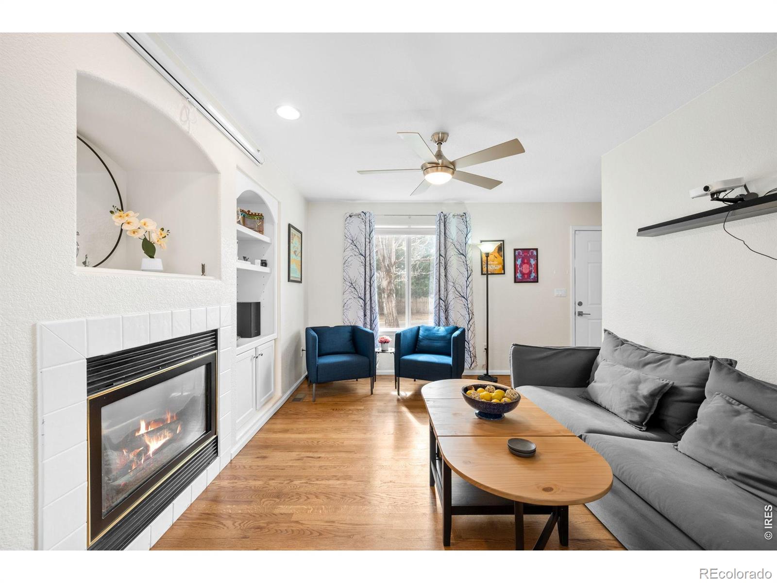 MLS Image #4 for 9559 e iowa circle,denver, Colorado