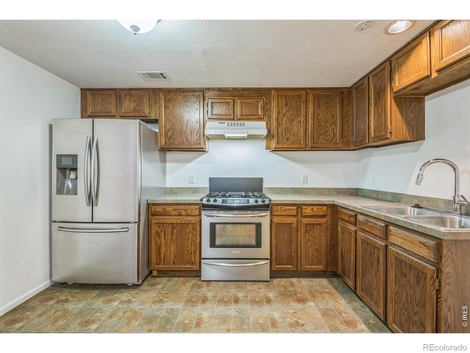 MLS Image #22 for 3005  swing station way,fort collins, Colorado