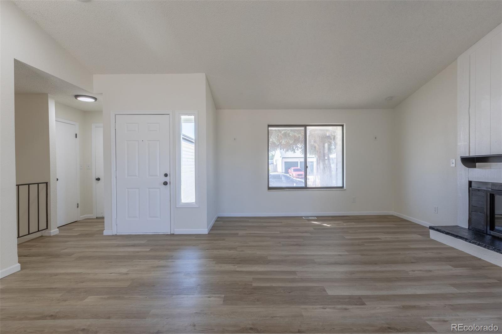 MLS Image #14 for 5119  chandler way,denver, Colorado