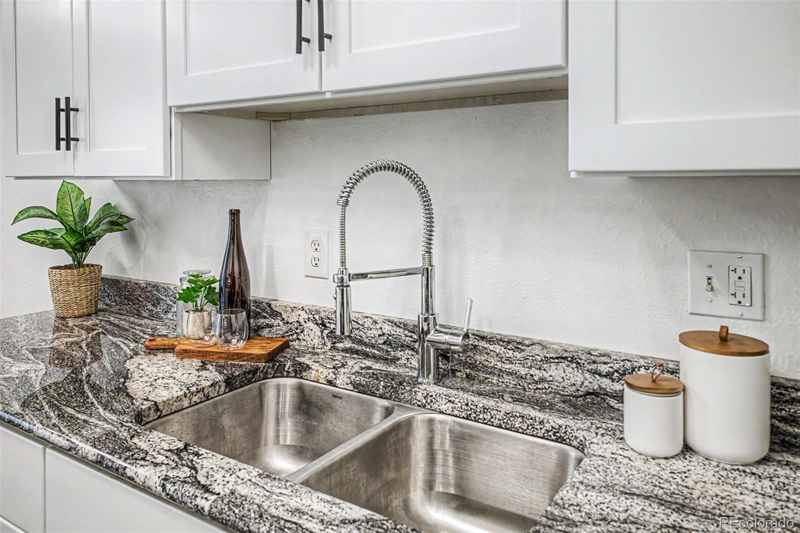 MLS Image #7 for 9340 w 49th avenue,wheat ridge, Colorado