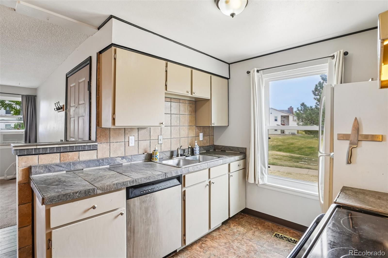 MLS Image #10 for 11922  bellaire street,thornton, Colorado