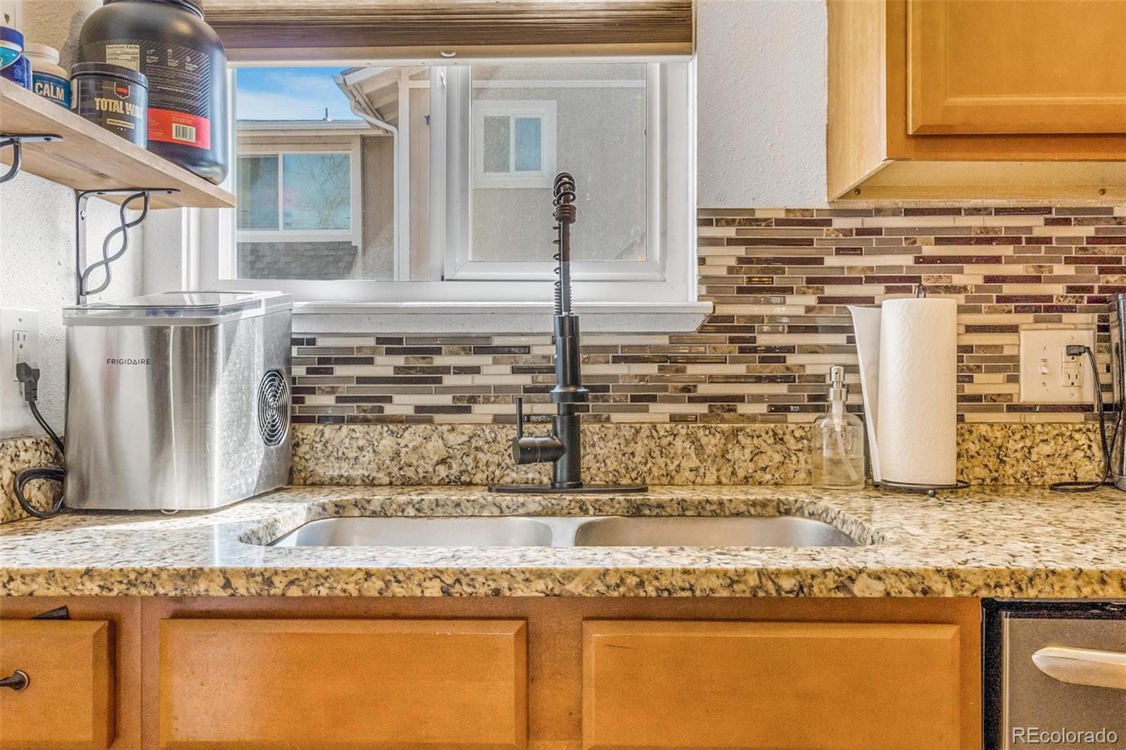 MLS Image #4 for 2279  coronado parkway,denver, Colorado