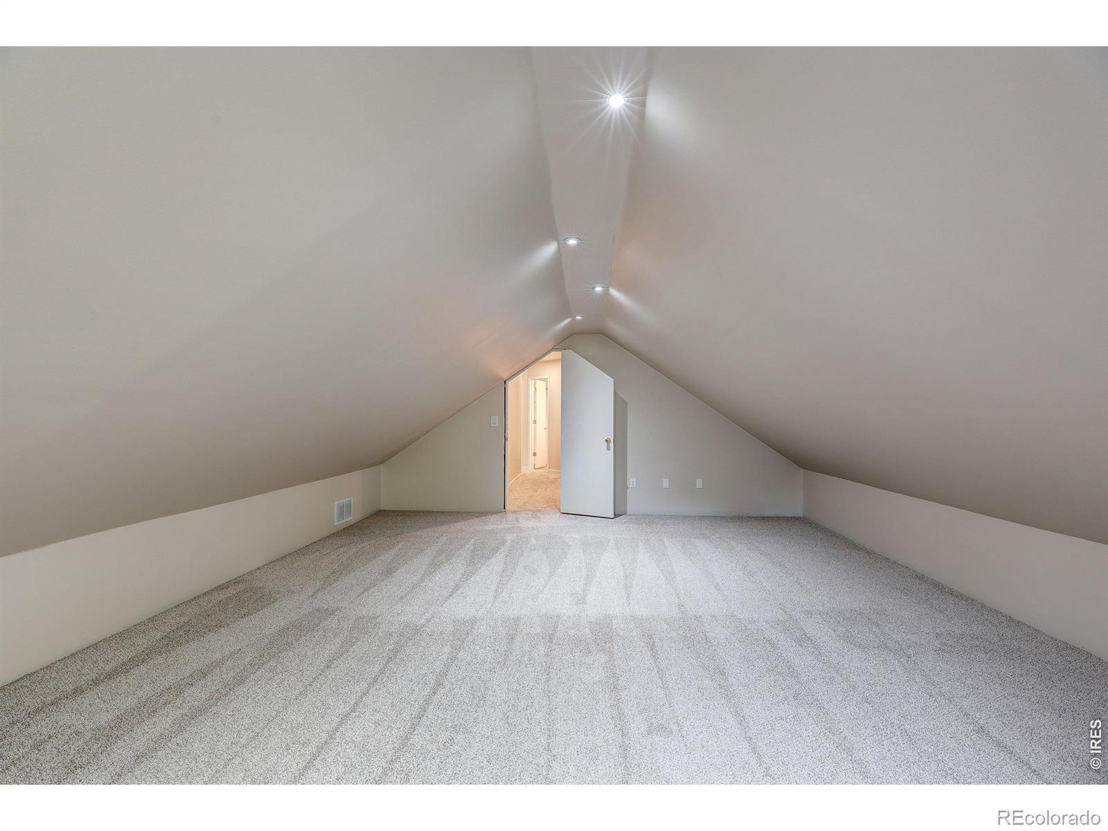 MLS Image #33 for 1159  navajo place,berthoud, Colorado