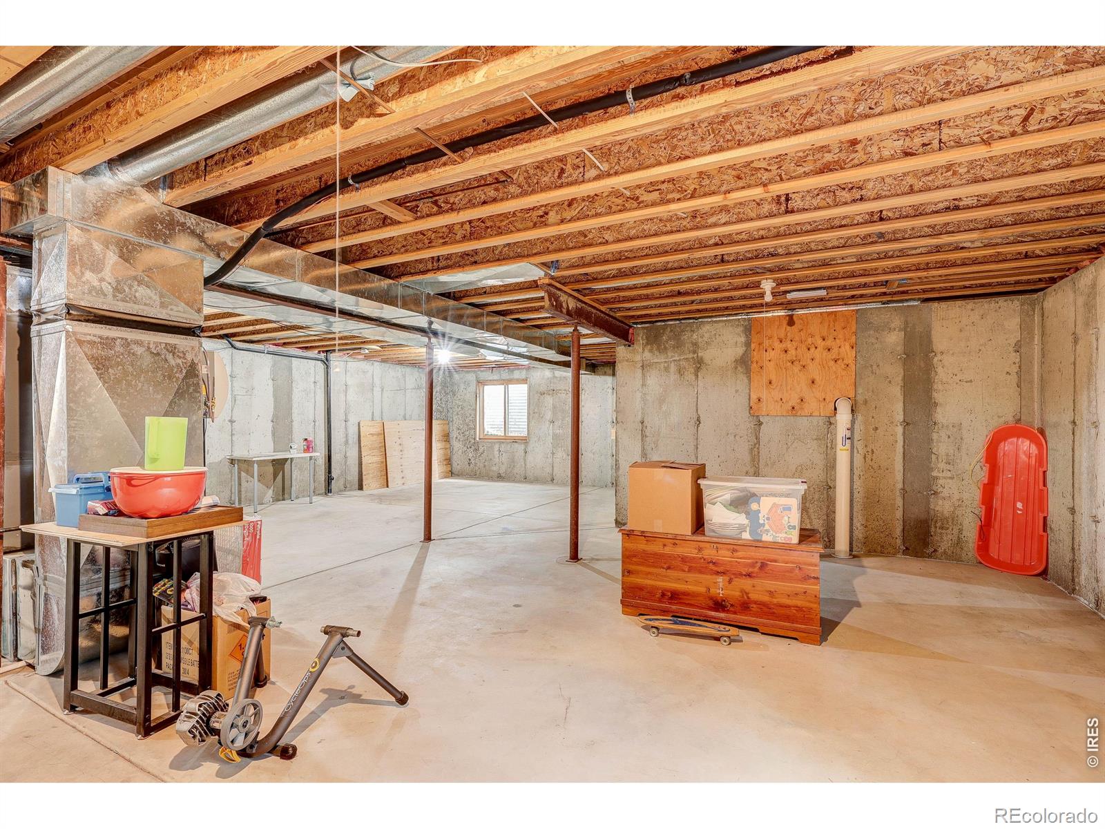 MLS Image #39 for 1159  navajo place,berthoud, Colorado