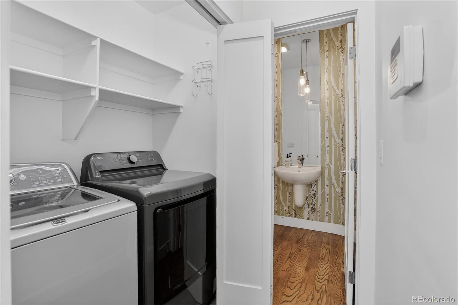 MLS Image #17 for 1930 w 35th avenue,denver, Colorado