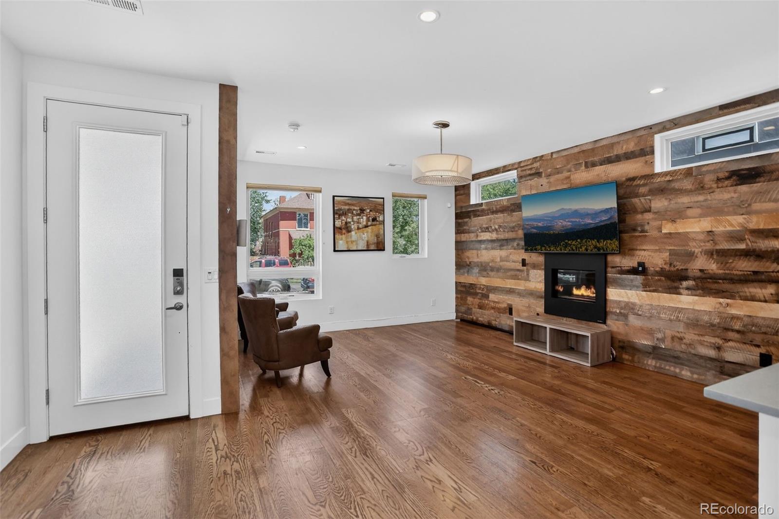 MLS Image #3 for 1930 w 35th avenue,denver, Colorado
