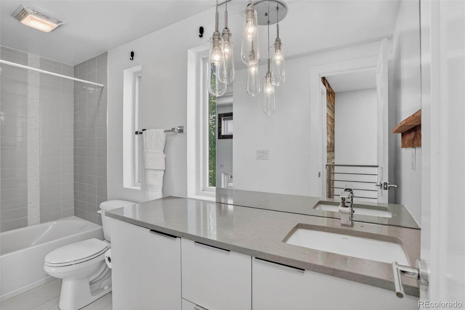 MLS Image #35 for 1930 w 35th avenue,denver, Colorado