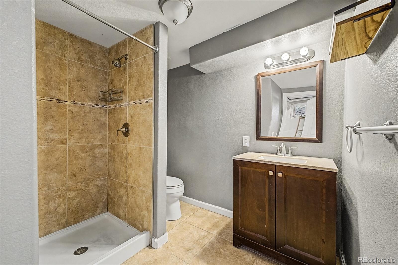 MLS Image #11 for 11801 e 17th avenue,aurora, Colorado