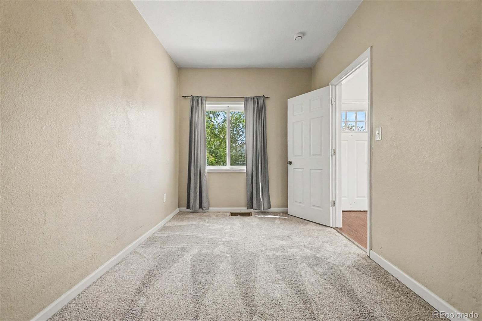 MLS Image #5 for 11801 e 17th avenue,aurora, Colorado