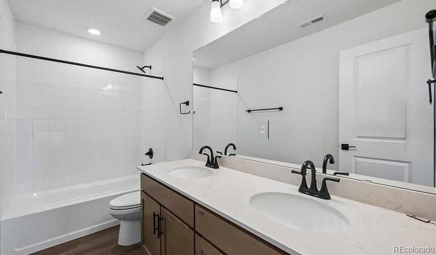 MLS Image #13 for 3882 n hayleyville street,aurora, Colorado