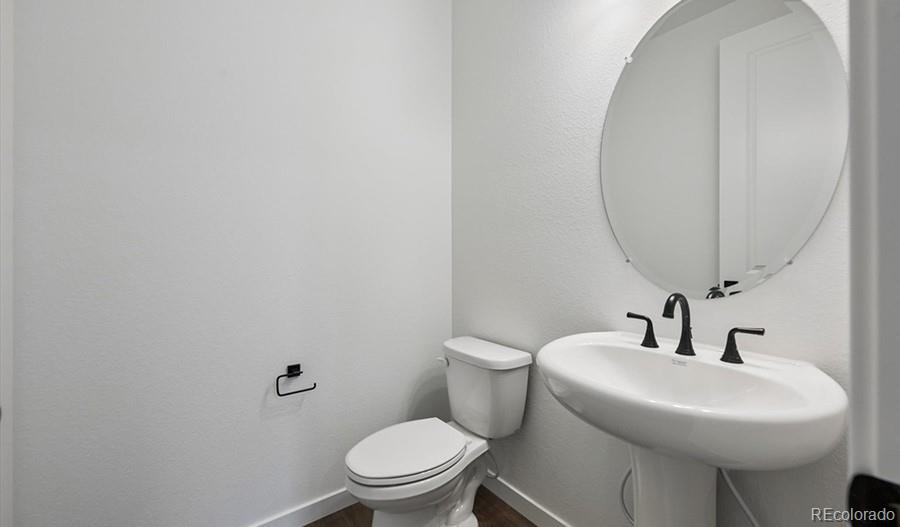MLS Image #4 for 3882 n hayleyville street,aurora, Colorado