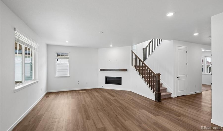 MLS Image #5 for 3882 n hayleyville street,aurora, Colorado