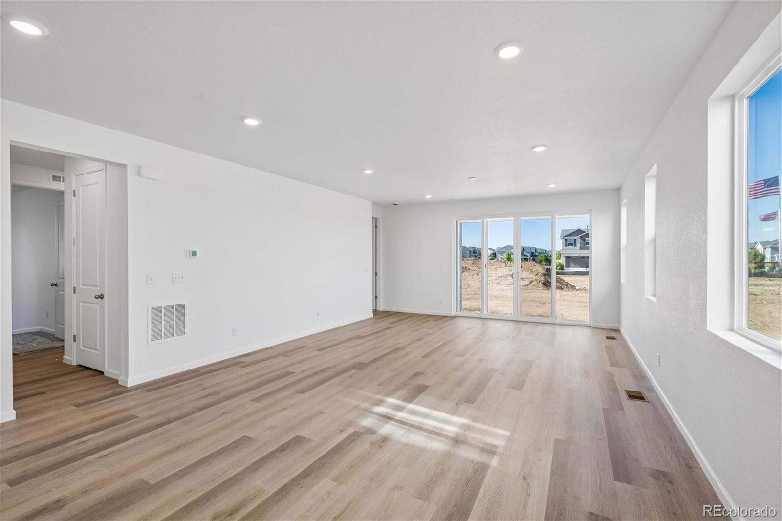 MLS Image #10 for 4179  orangewood drive,johnstown, Colorado