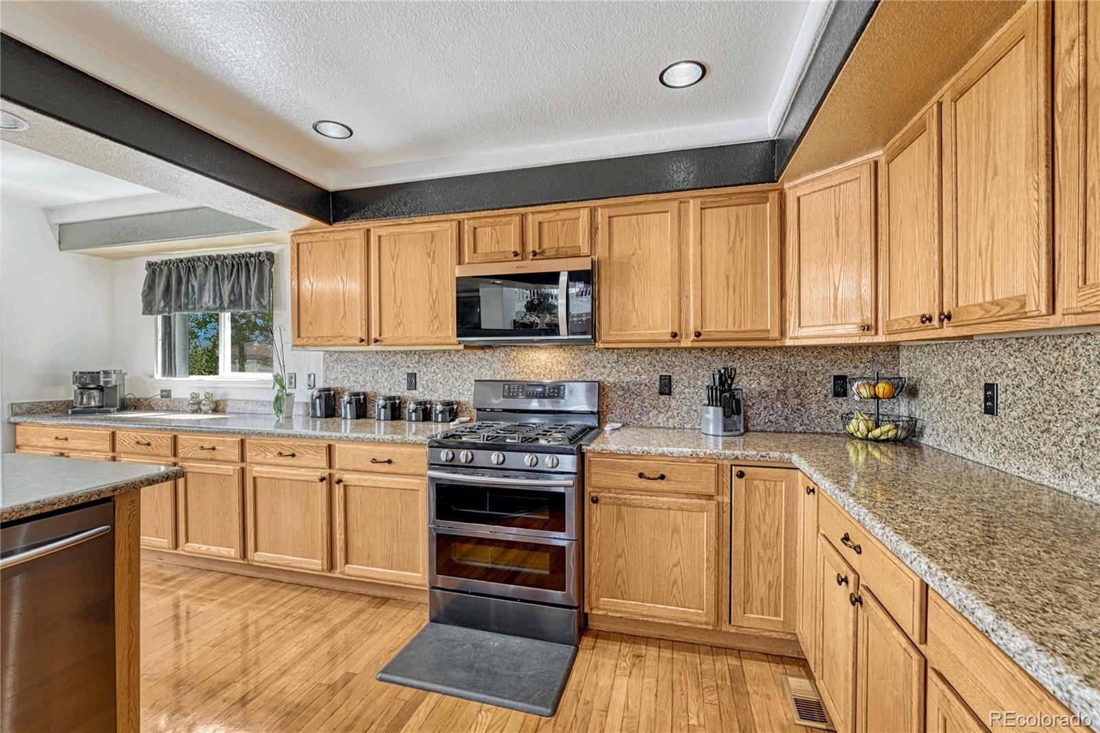 MLS Image #15 for 4442  iran street,aurora, Colorado