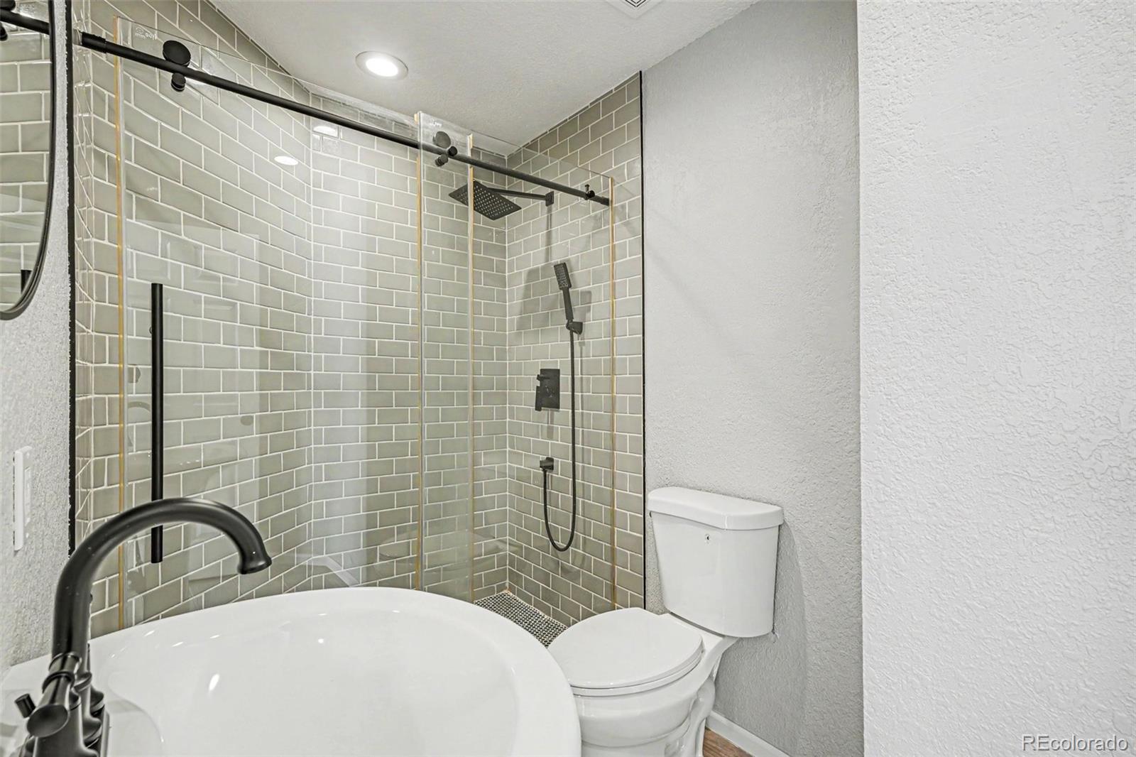 MLS Image #21 for 20734 e 49th avenue,denver, Colorado
