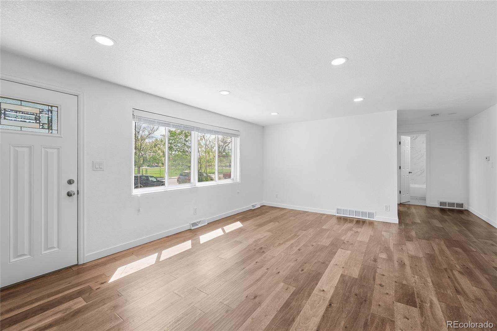 MLS Image #2 for 925  kohl street,broomfield, Colorado