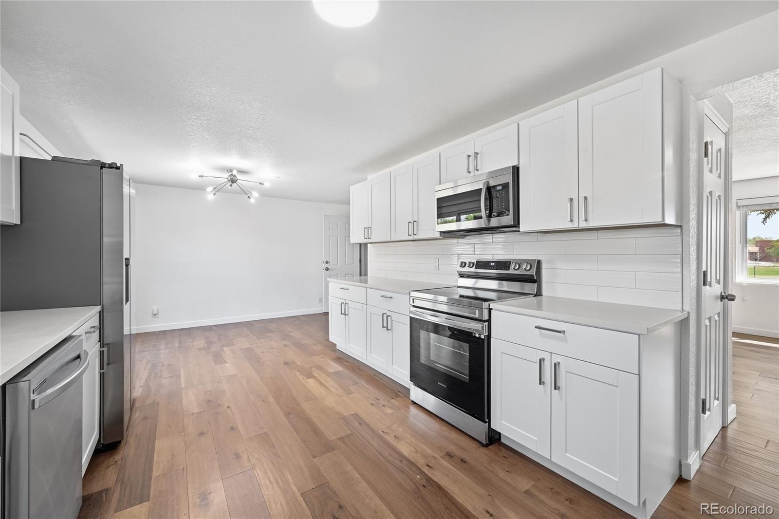 MLS Image #5 for 925  kohl street,broomfield, Colorado
