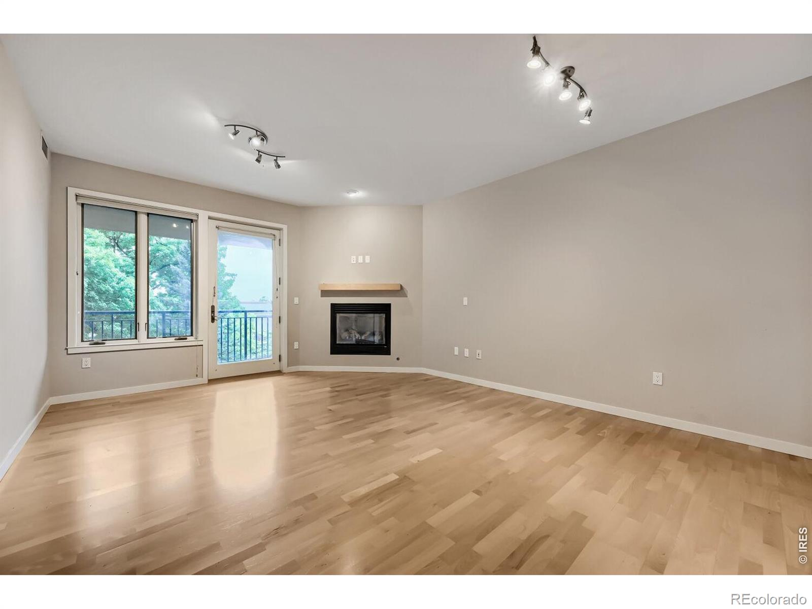 MLS Image #2 for 3701  arapahoe avenue,boulder, Colorado