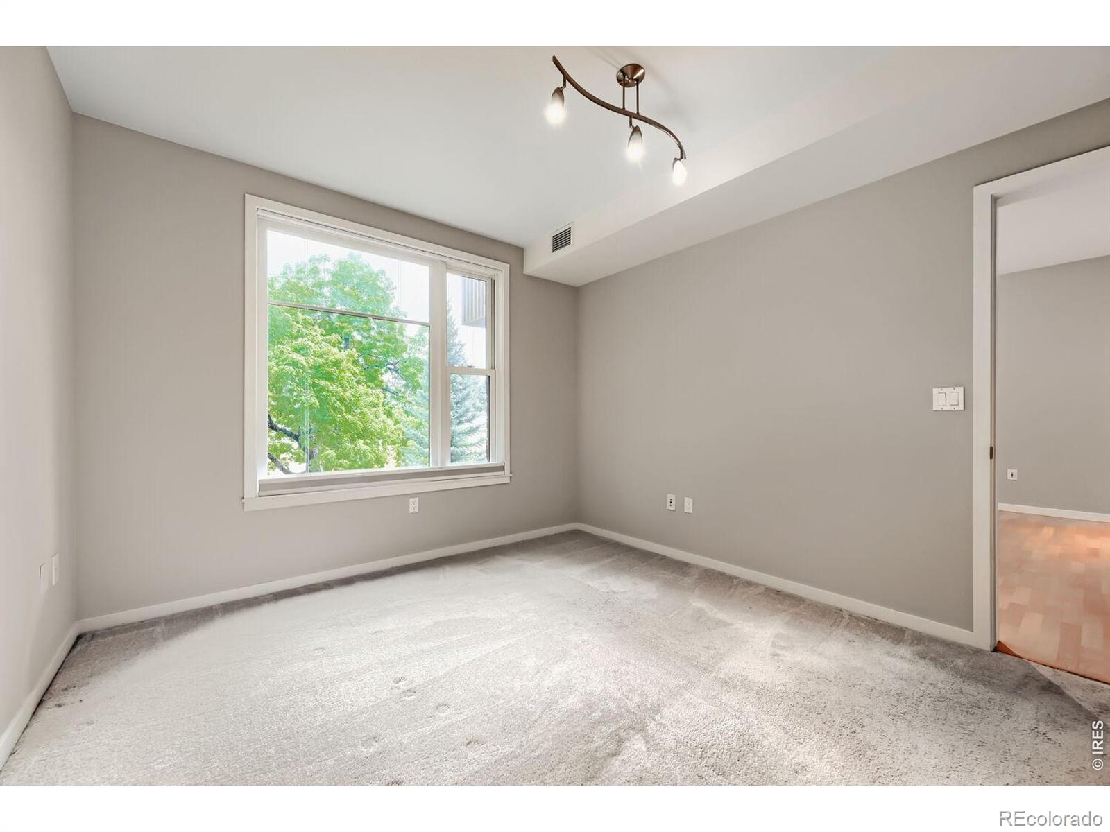 MLS Image #4 for 3701  arapahoe avenue,boulder, Colorado