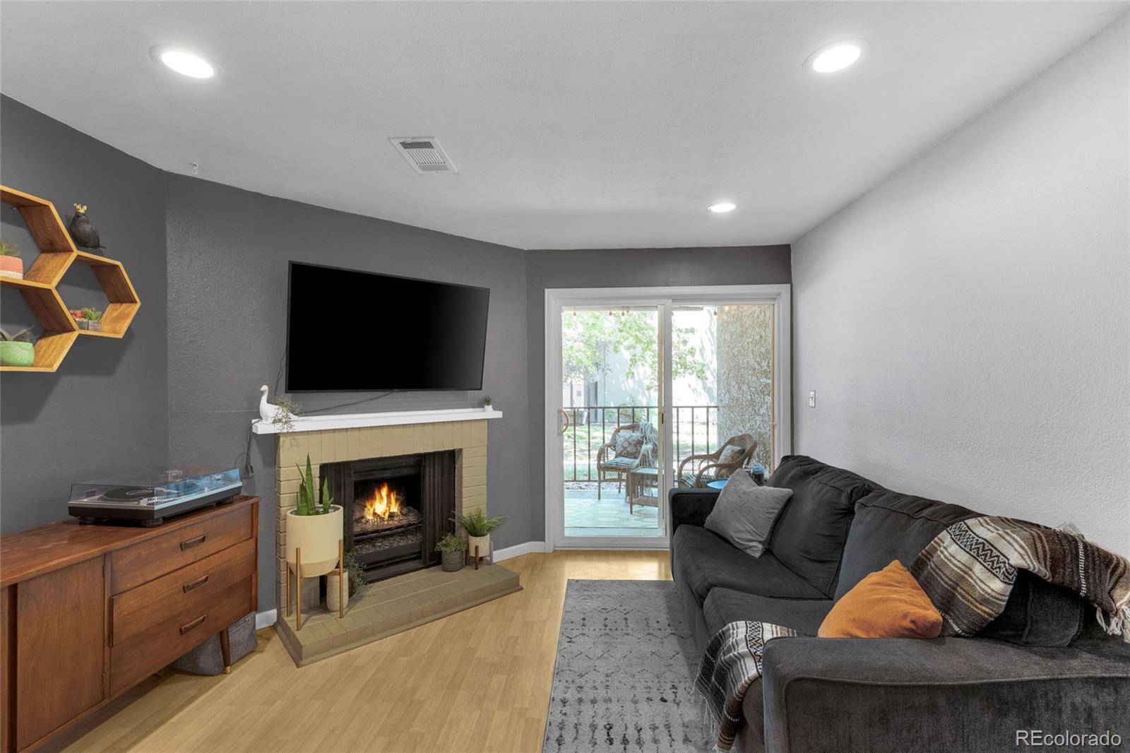 MLS Image #11 for 5300 e cherry creek south drive 1211,denver, Colorado