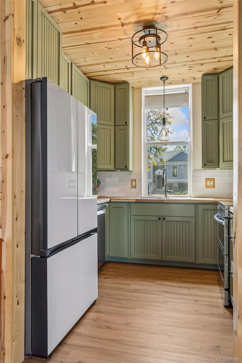 MLS Image #6 for 409 w lucerne drive,lafayette, Colorado