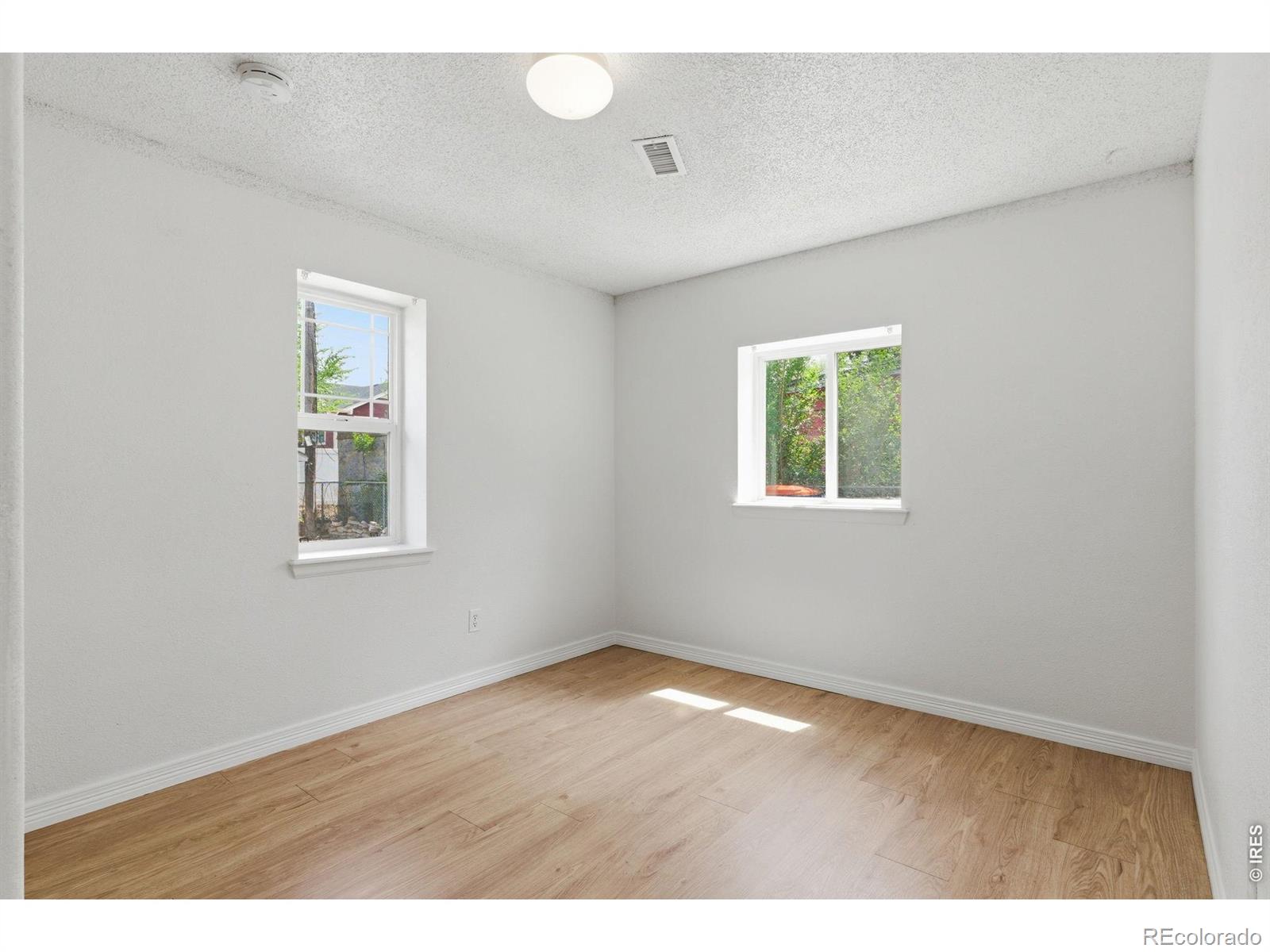 MLS Image #5 for 366  maestes street,johnstown, Colorado