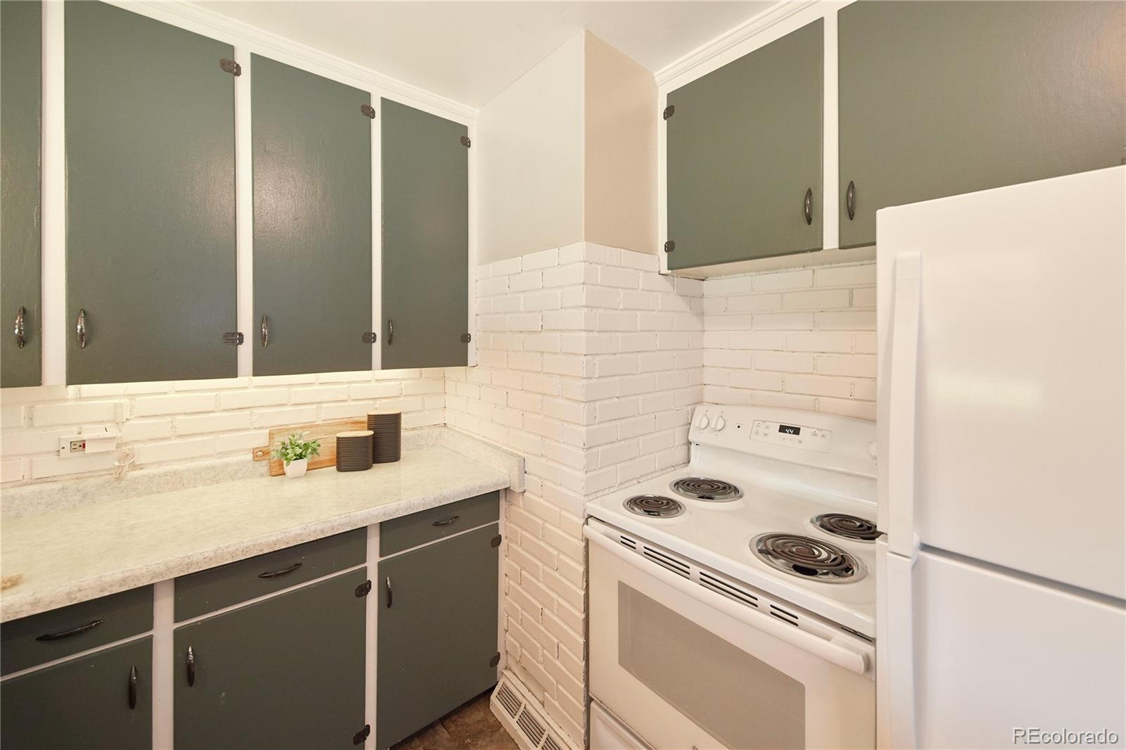 MLS Image #10 for 5185  beach court,denver, Colorado