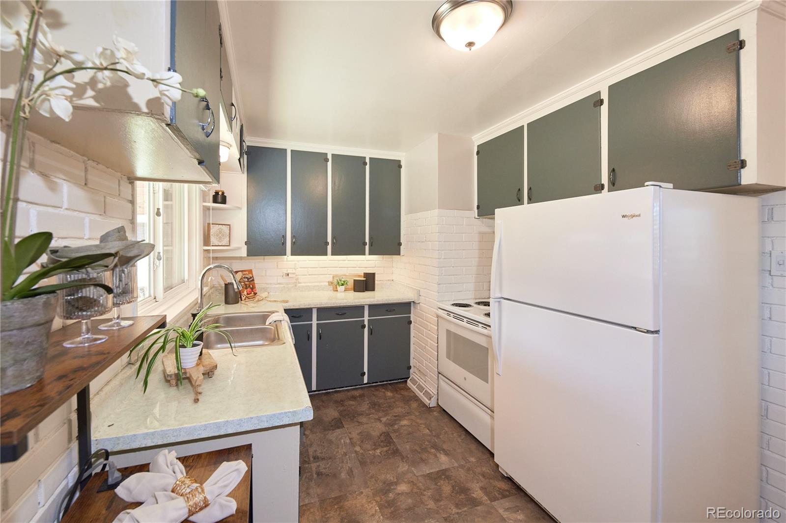 MLS Image #8 for 5185  beach court,denver, Colorado