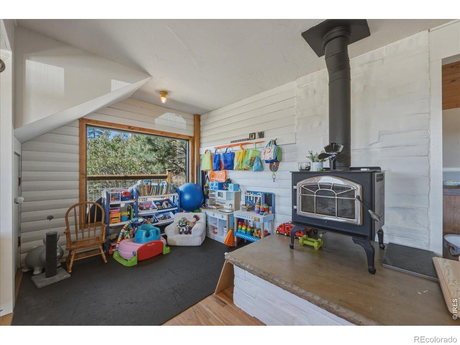 MLS Image #6 for 511  green mountain drive,livermore, Colorado
