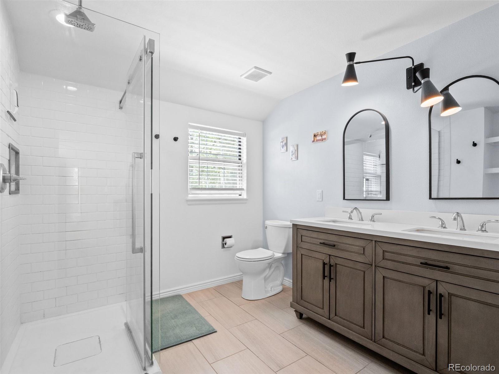 MLS Image #11 for 6376 e long circle,centennial, Colorado