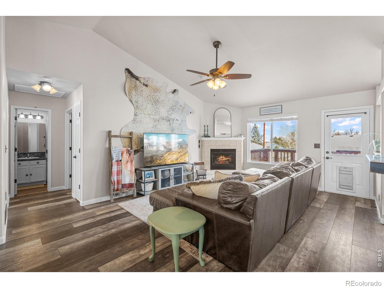 MLS Image #1 for 917 n 7th place,johnstown, Colorado