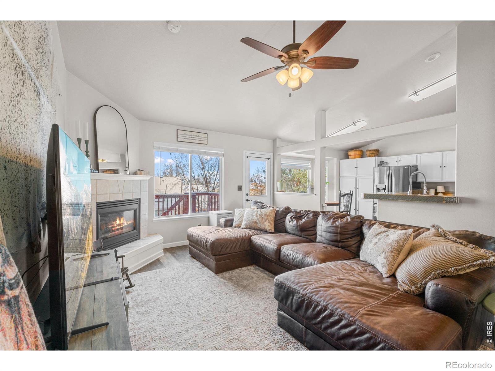 MLS Image #2 for 917 n 7th place,johnstown, Colorado