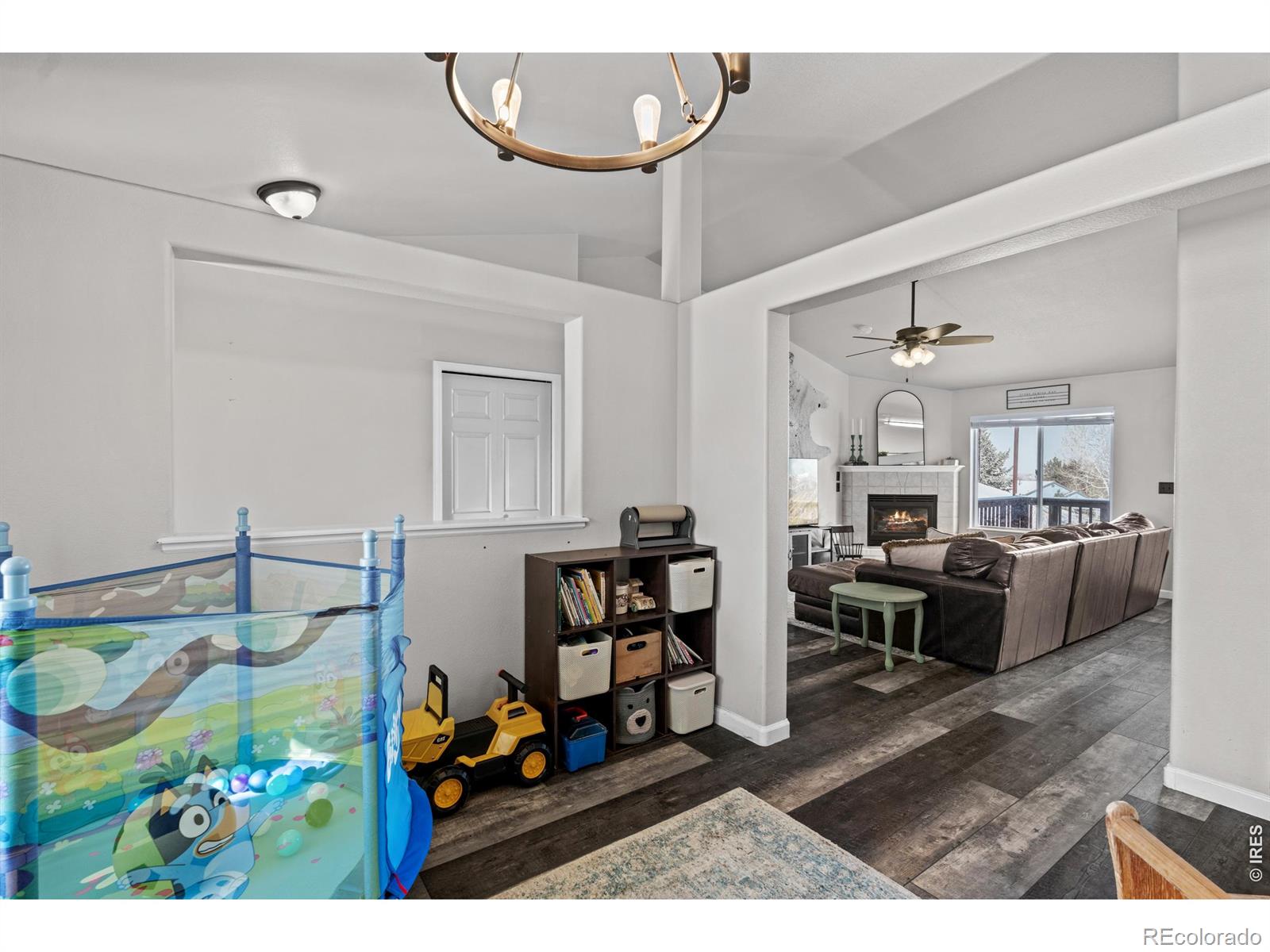 MLS Image #8 for 917 n 7th place,johnstown, Colorado