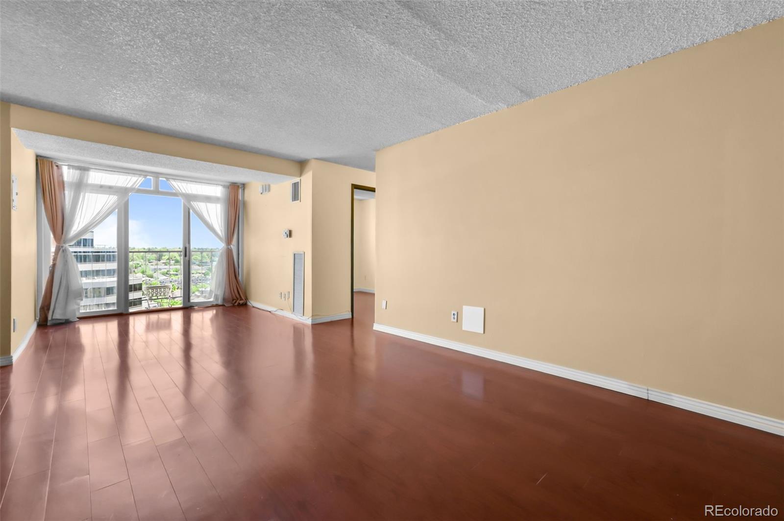MLS Image #2 for 2  adams street 1507,denver, Colorado
