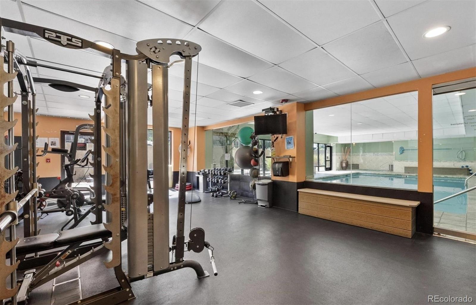 MLS Image #21 for 2  adams street 1507,denver, Colorado