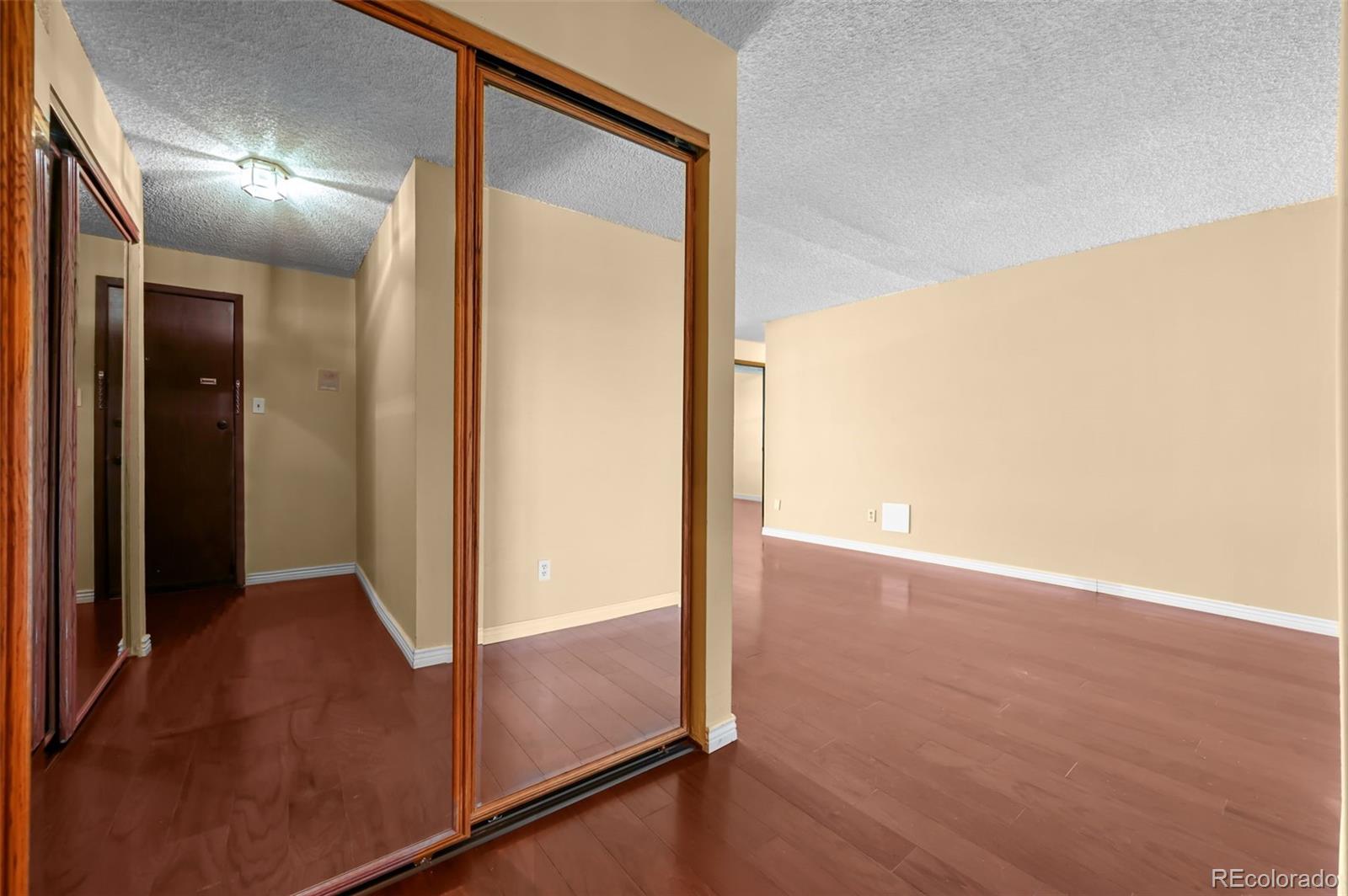 MLS Image #4 for 2  adams street 1507,denver, Colorado