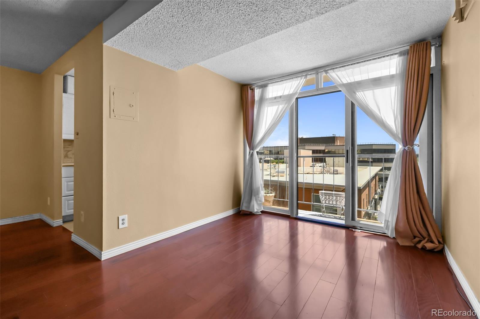 MLS Image #5 for 2  adams street 1507,denver, Colorado