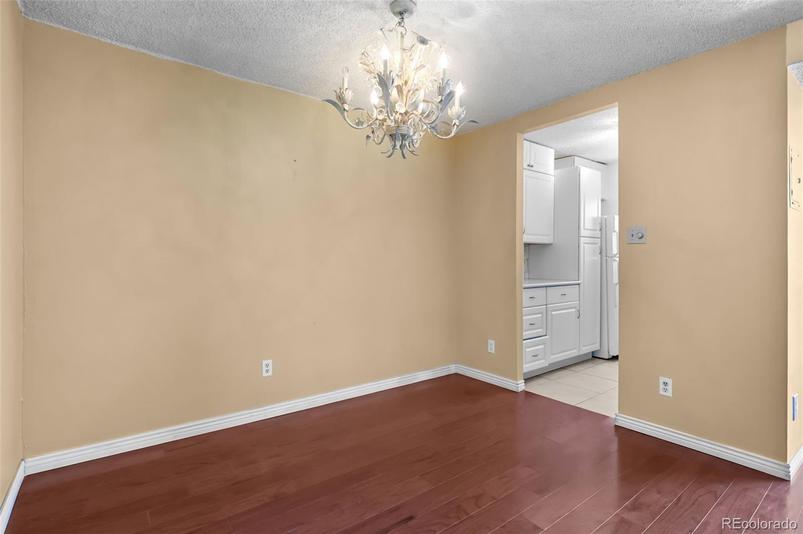 MLS Image #8 for 2  adams street 1507,denver, Colorado