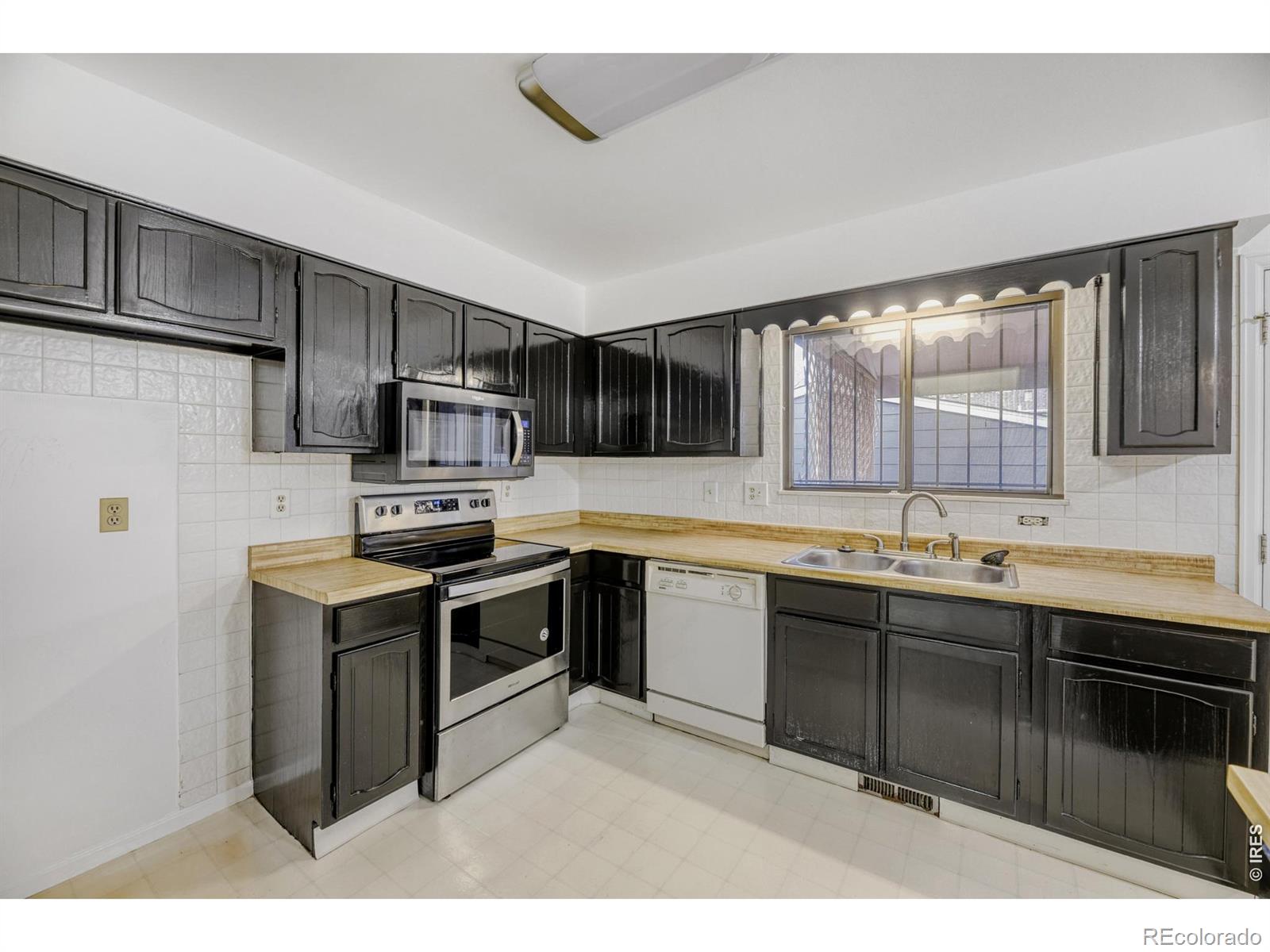 MLS Image #12 for 446 s balsam street,lakewood, Colorado