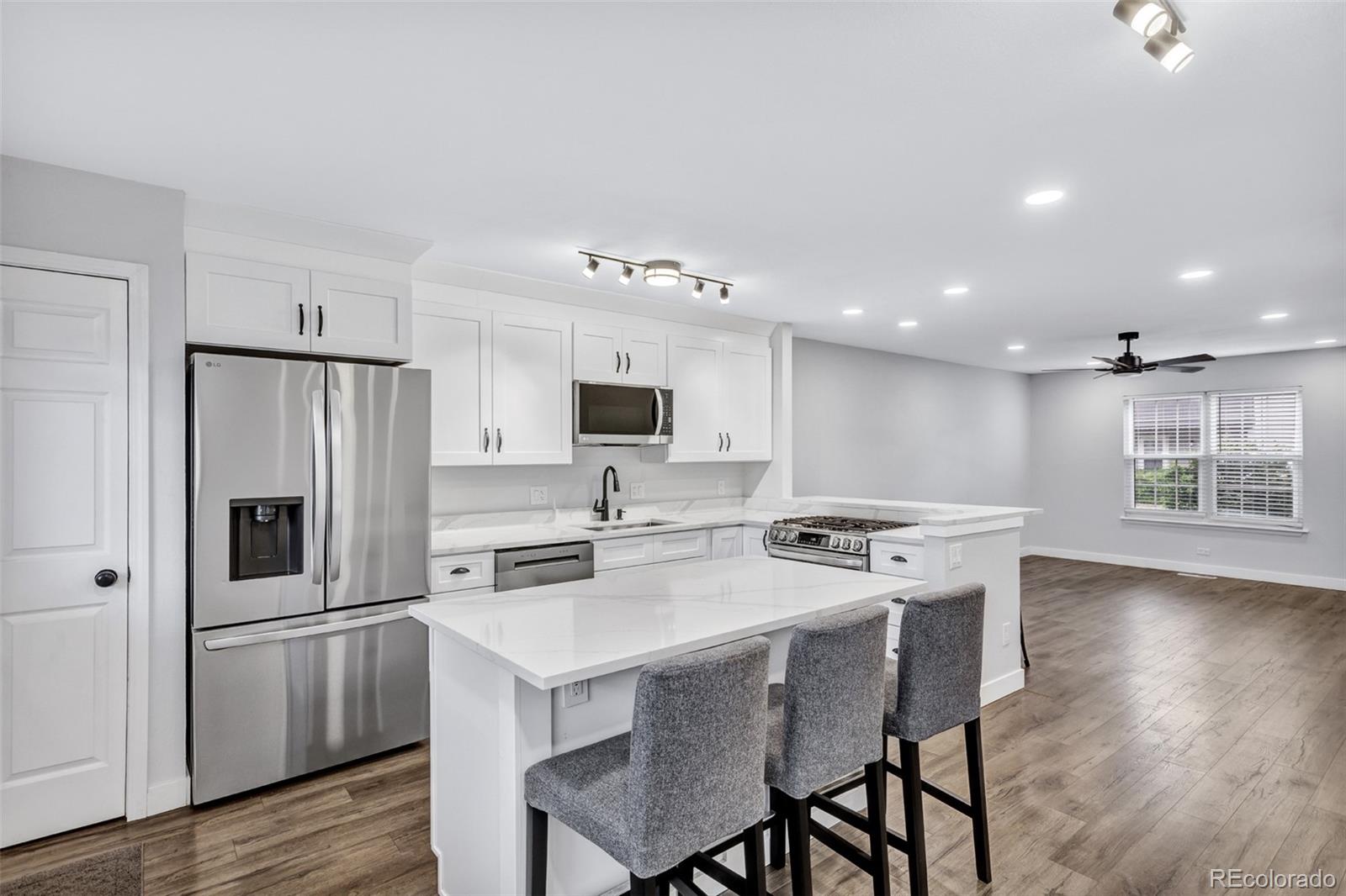 MLS Image #3 for 7165 s gaylord street,centennial, Colorado