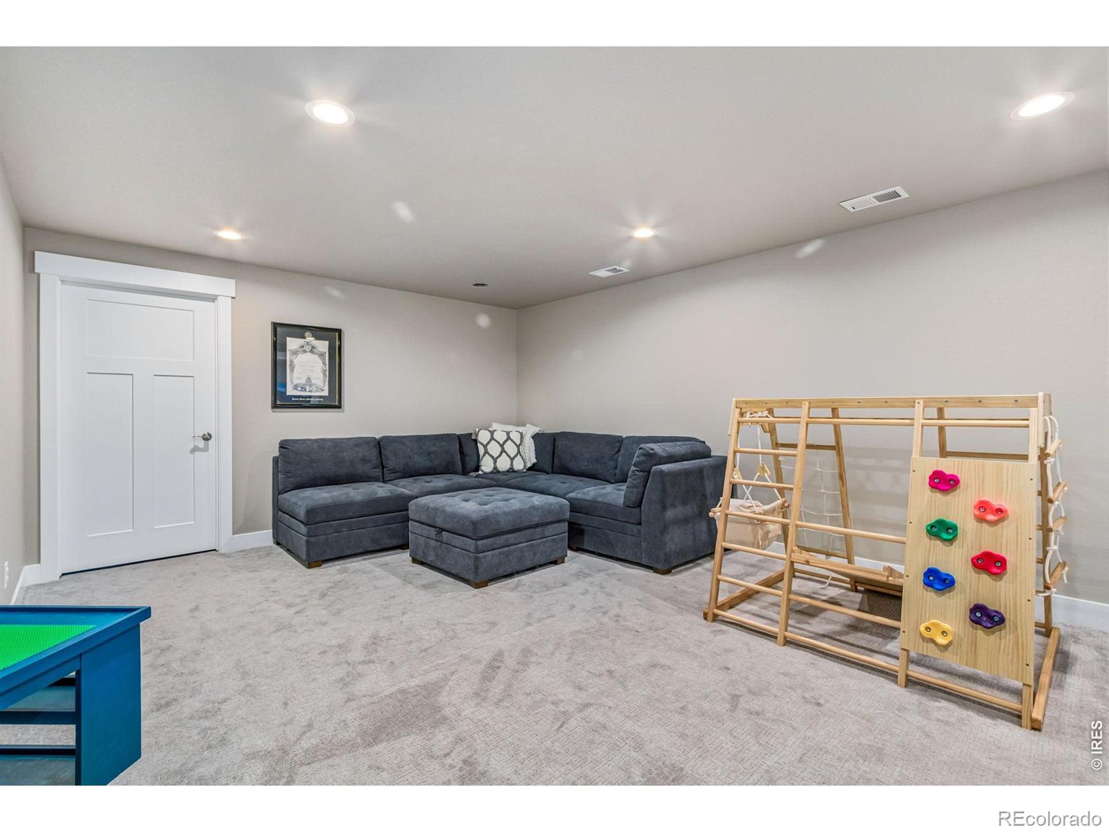 MLS Image #29 for 7161  silver court,timnath, Colorado