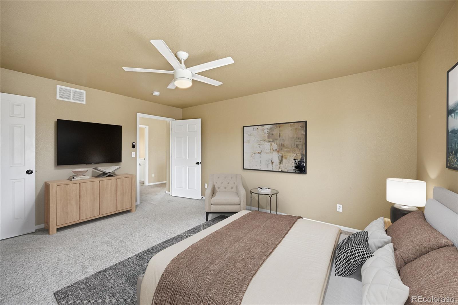 MLS Image #11 for 4435  lyndenwood circle,highlands ranch, Colorado