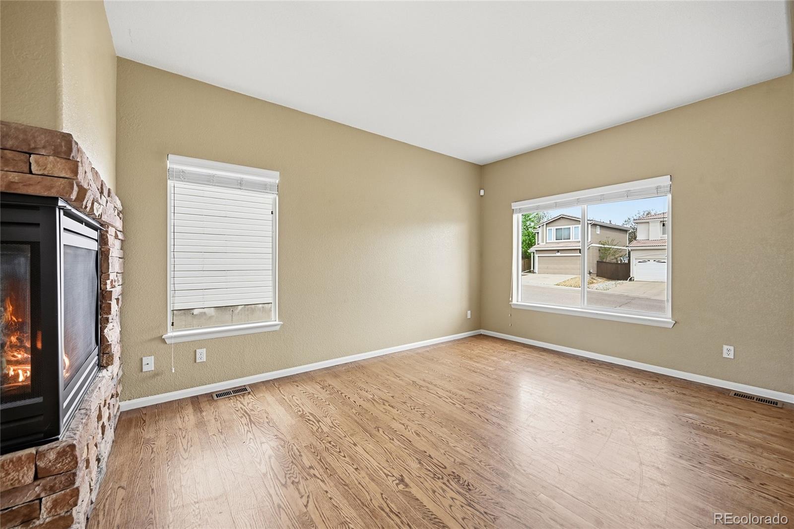 MLS Image #2 for 4435  lyndenwood circle,highlands ranch, Colorado