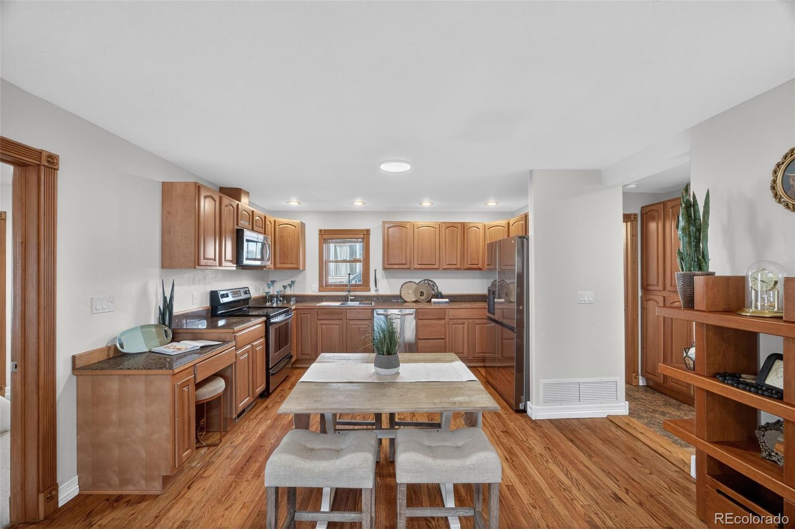 MLS Image #5 for 4857 s logan street,englewood, Colorado