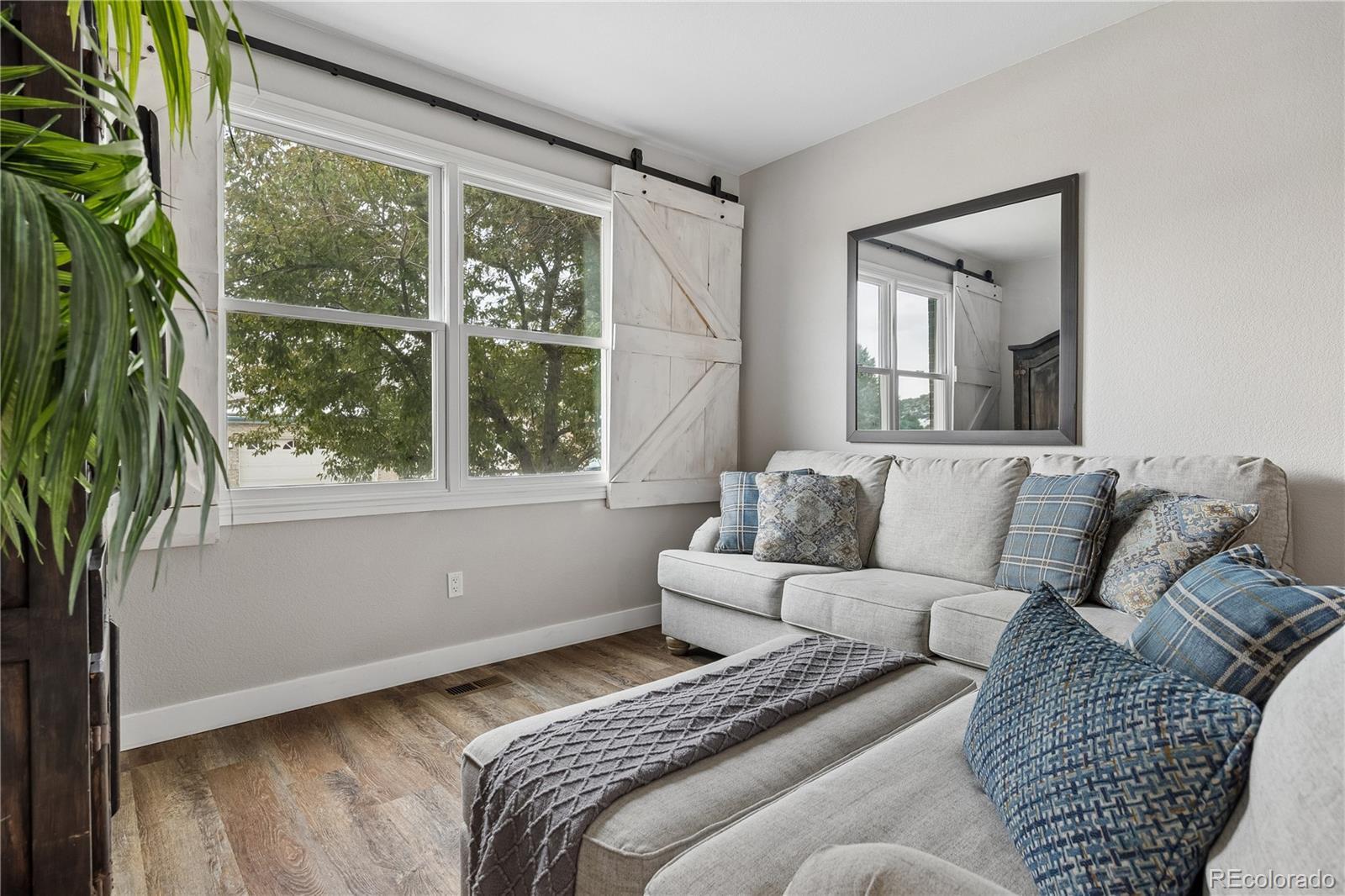 MLS Image #9 for 117  willowleaf drive,littleton, Colorado