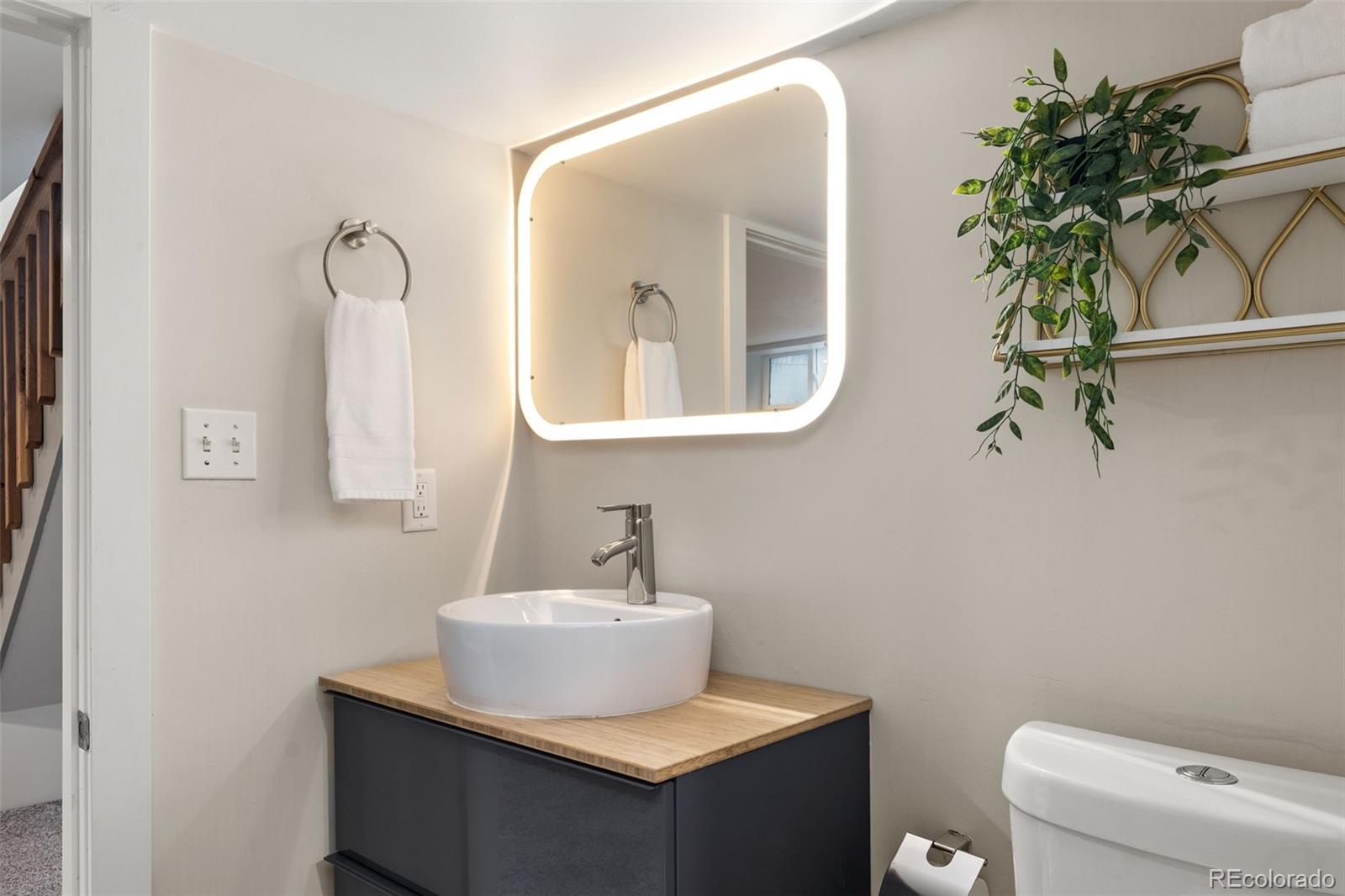 MLS Image #37 for 2801  poplar street,denver, Colorado