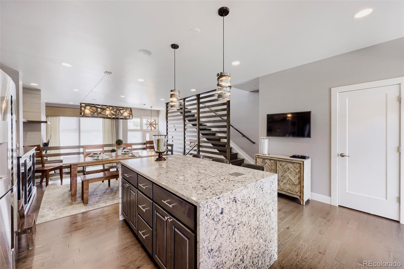 MLS Image #11 for 6729 e lowry boulevard ,denver, Colorado