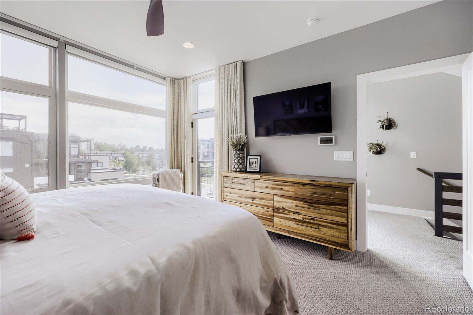 MLS Image #18 for 6729 e lowry boulevard ,denver, Colorado