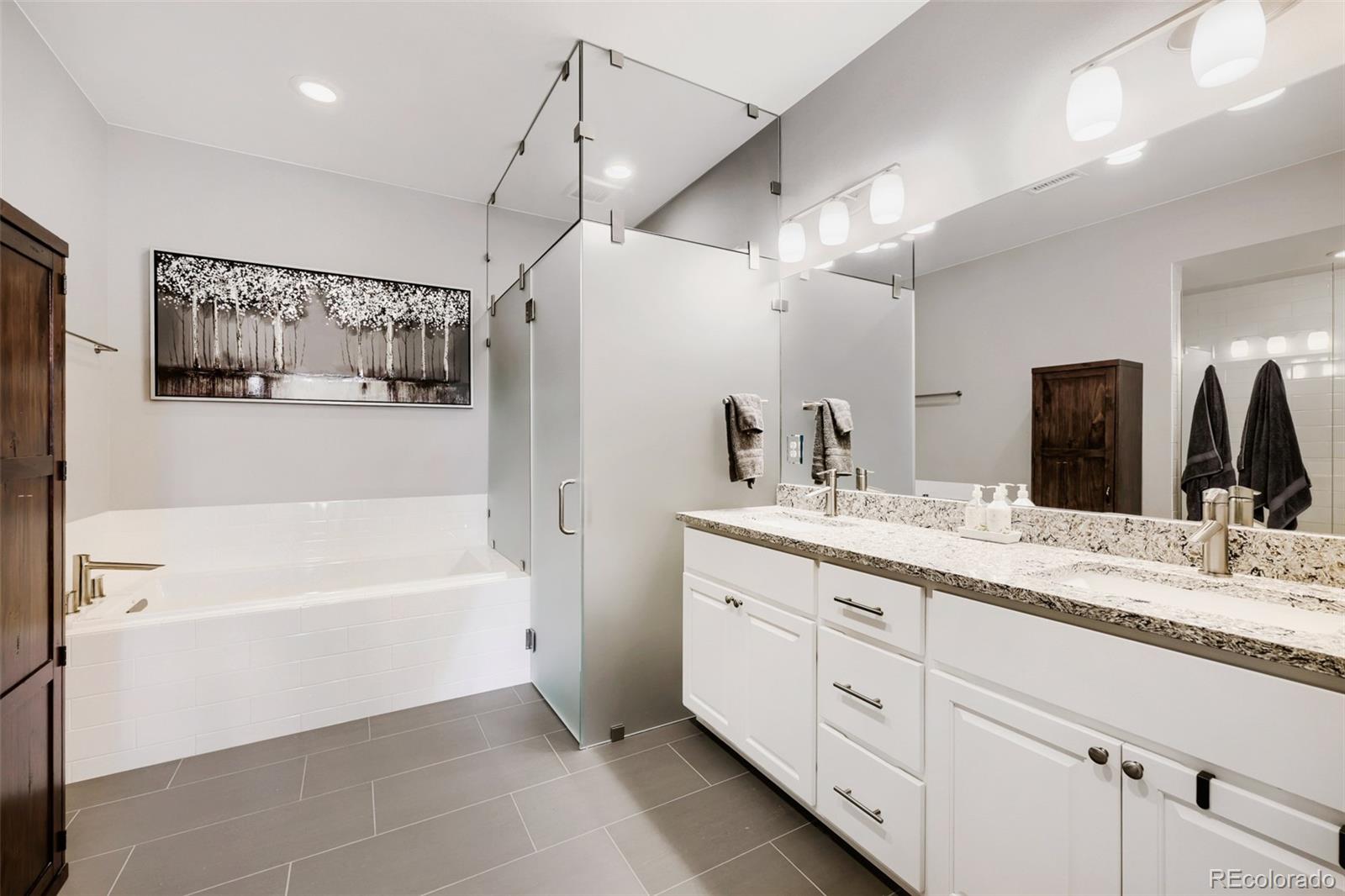 MLS Image #23 for 6729 e lowry boulevard ,denver, Colorado