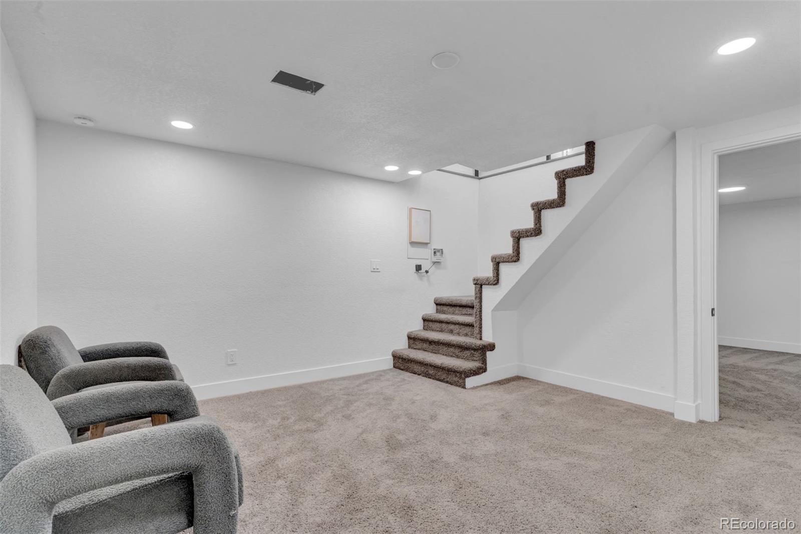 MLS Image #15 for 3715 n jackson street,denver, Colorado